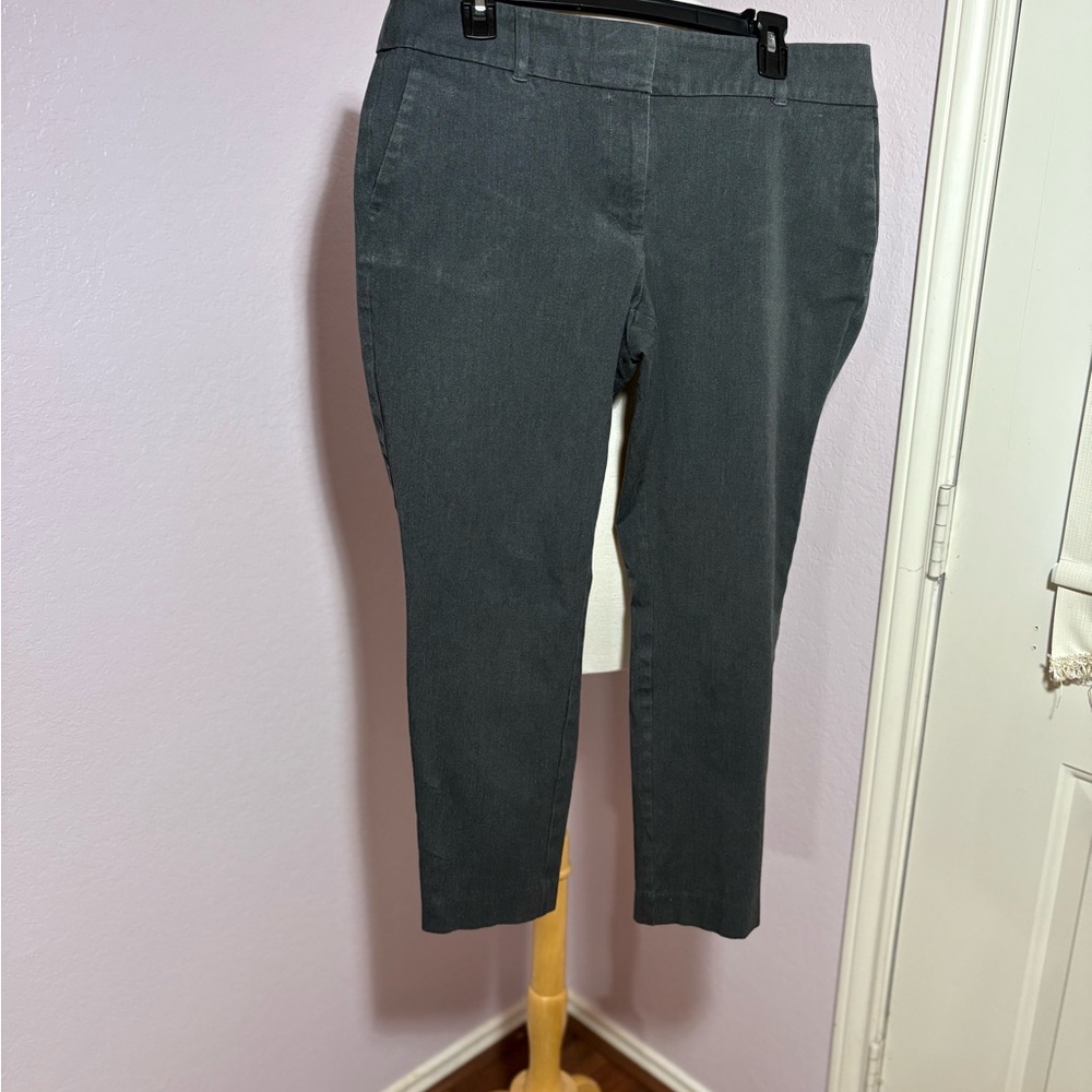 LOFT Charcoal Ankle Pants. Size 12